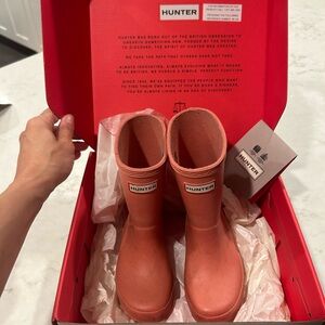 Hunter Kids First Classic rain boots size US 9 toddler matte pink